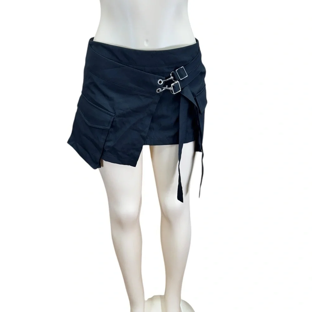 SHEIN Black Mini Skirt with Buckle Accents